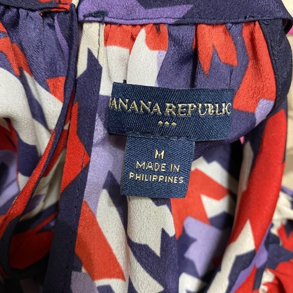 NWOT Banana Republic M Light Weight Top with Tie at Neckline - Picture 7 of 9